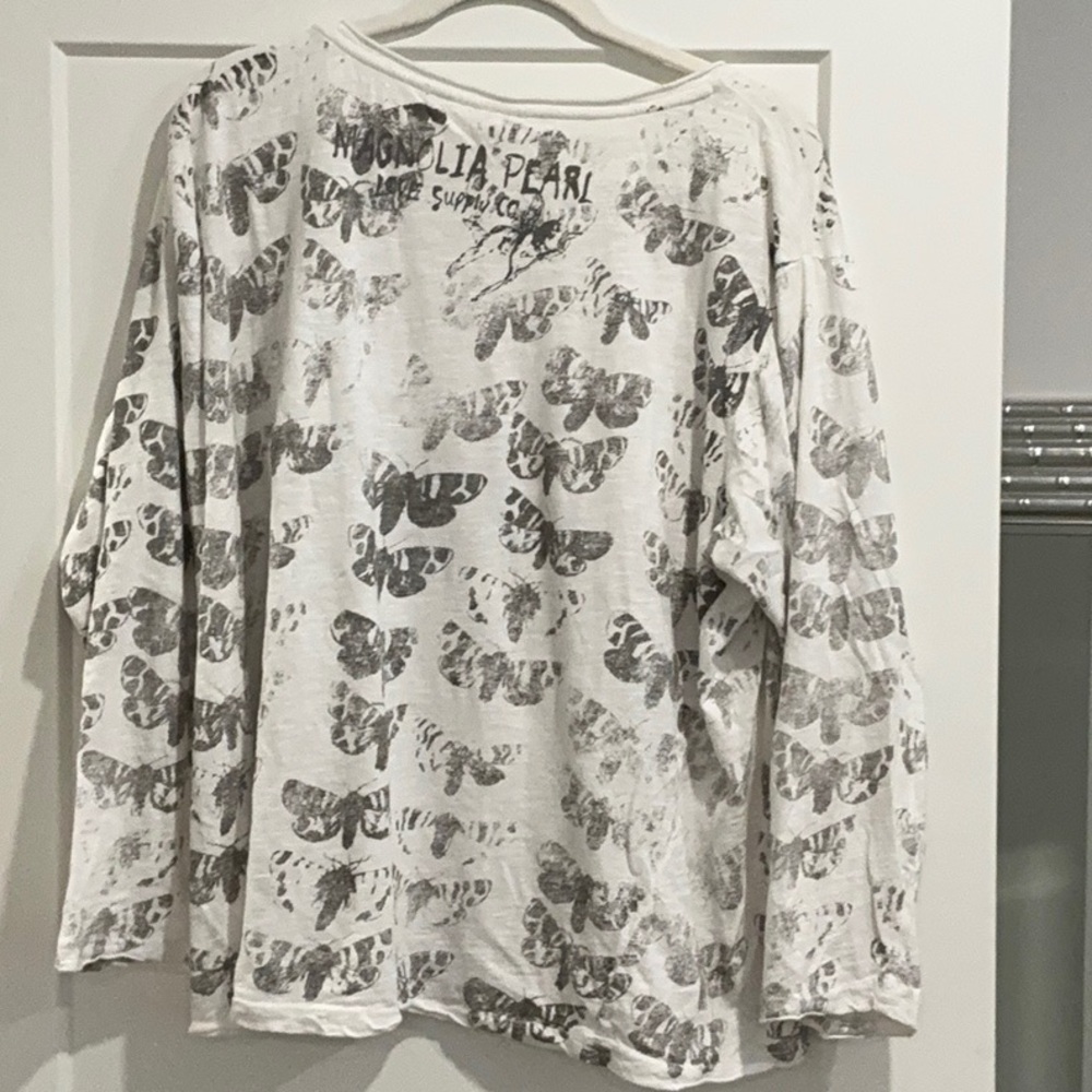 Magnolia Pearl moth Virgo t-shirt, gently worn, tags included - Picture 4 of 4